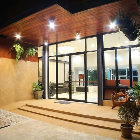S'Prima Hostel Phitsanulok Exterior photo